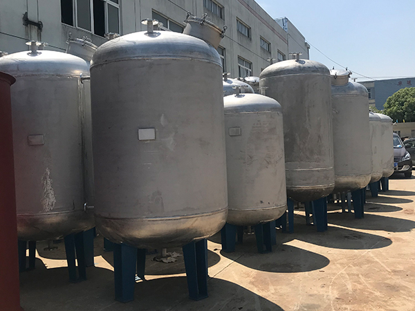 熱水器